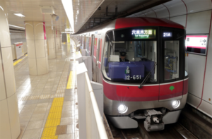 都営大江戸線 練馬駅・光が丘駅 練馬区を走る都営大江戸線の電車