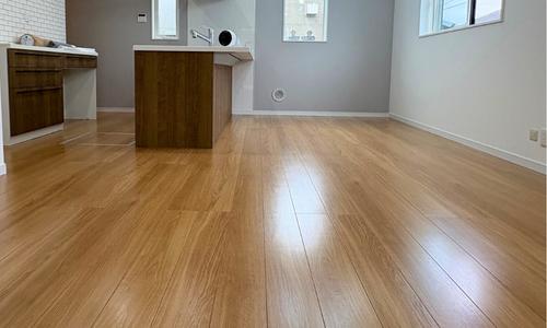 マット仕上げのフロアコーティング